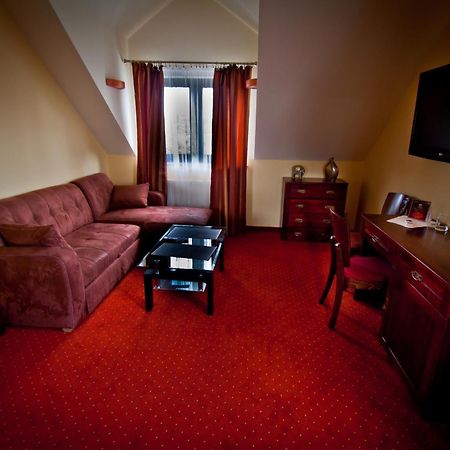 Dwa Bratanki Hotel Rzeszow Luaran gambar