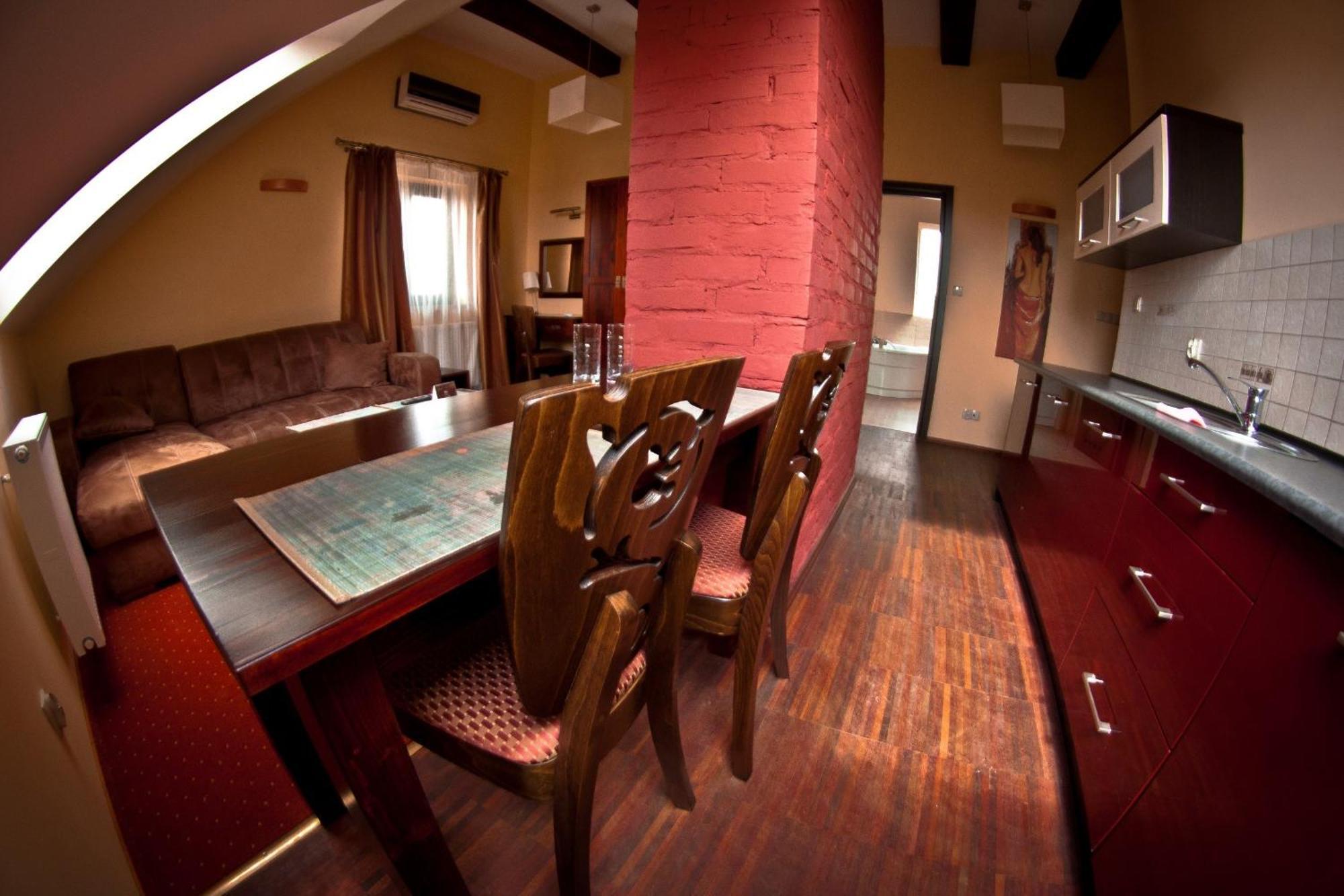 Dwa Bratanki Hotel Rzeszow Luaran gambar