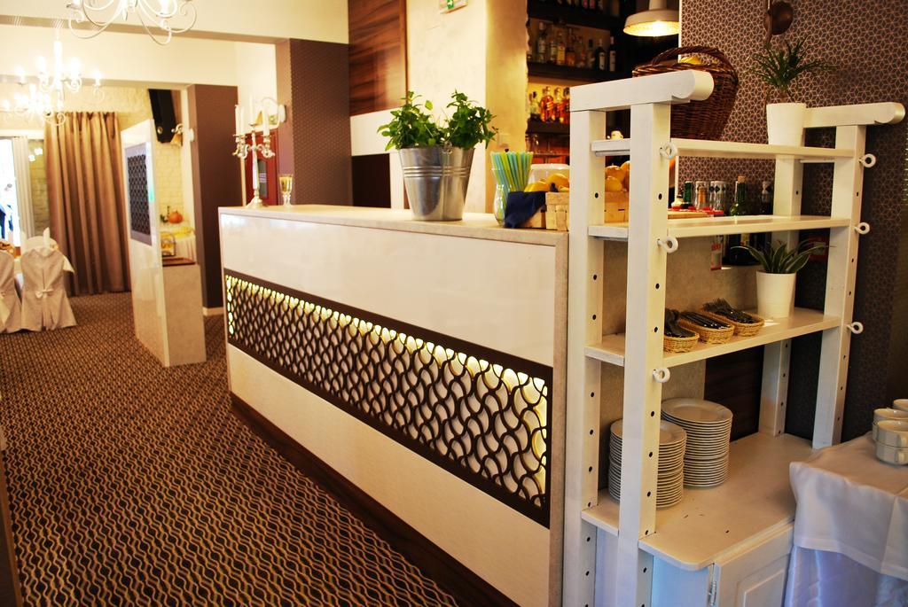 Dwa Bratanki Hotel Rzeszow Luaran gambar