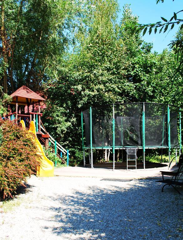 Dwa Bratanki Hotel Rzeszow Luaran gambar